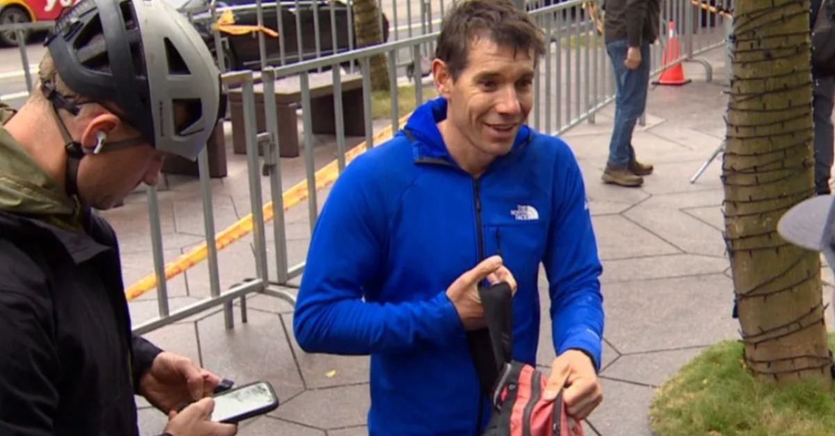 美國傳奇攀岩家霍諾德（Alex Honnold）將在24日挑戰徒手攀登台北101。（圖／東森新聞）