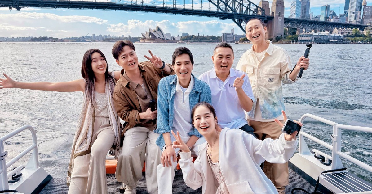 隋棠、藍正龍、浩子、陳隨意及千千主持實境節目《請世界吃桌》。（圖／三立提供）