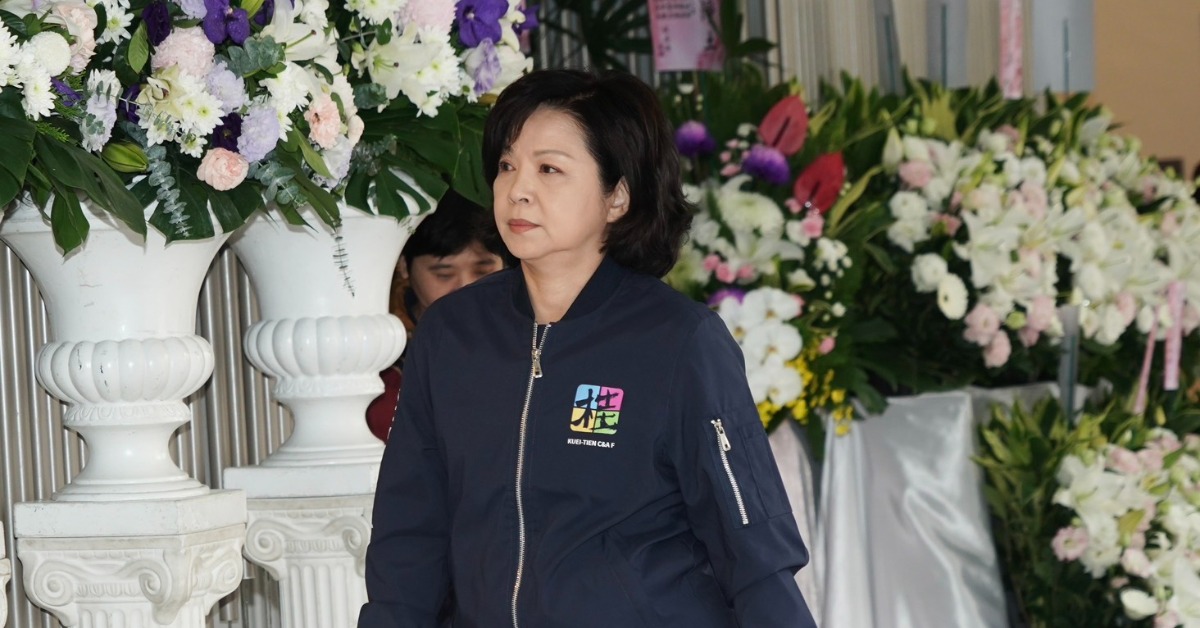 楊貴媚現身趙學煌告別式。（圖／東森娛樂）