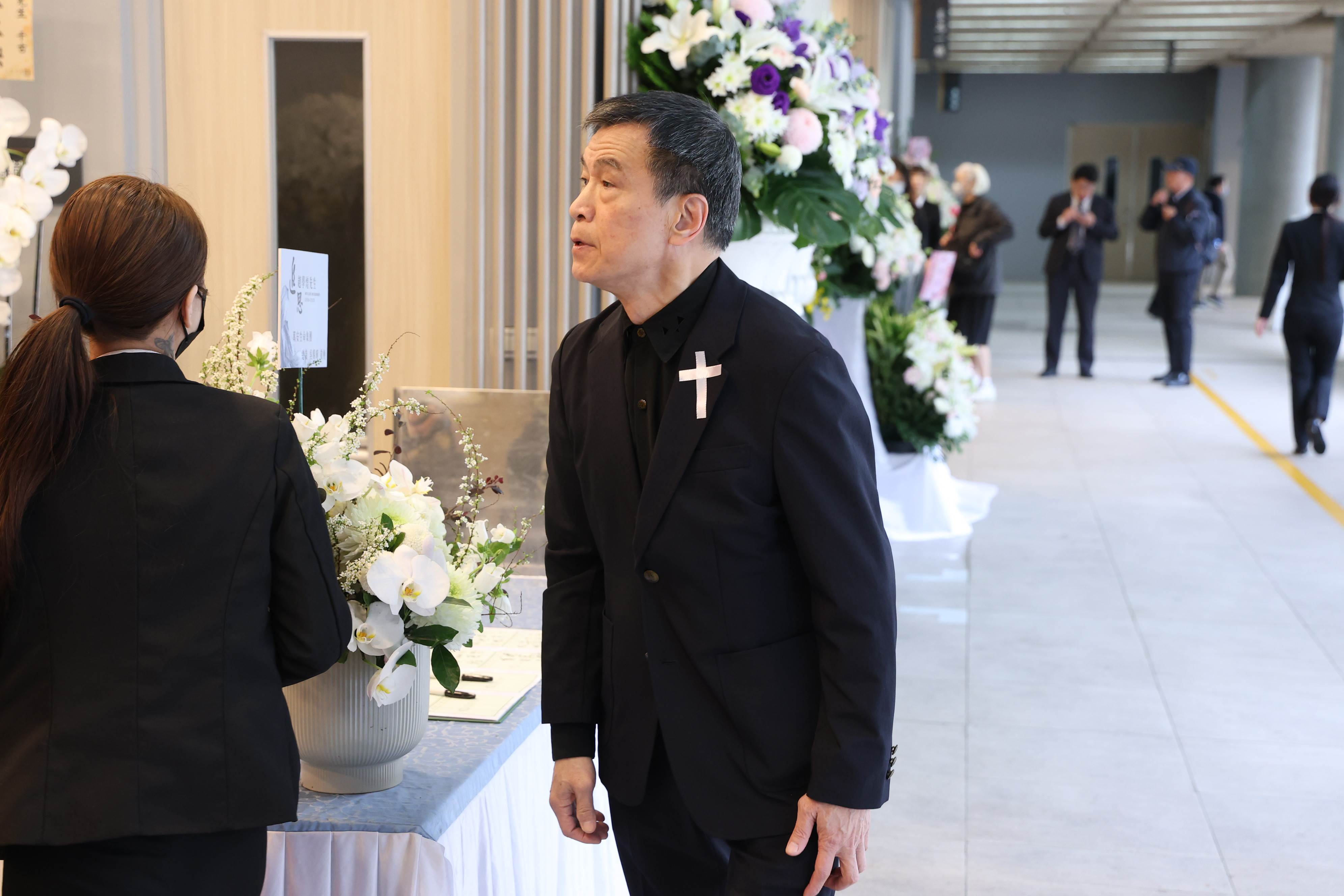 李天柱、王淑娟送趙學煌最後一程。（圖／東森娛樂）