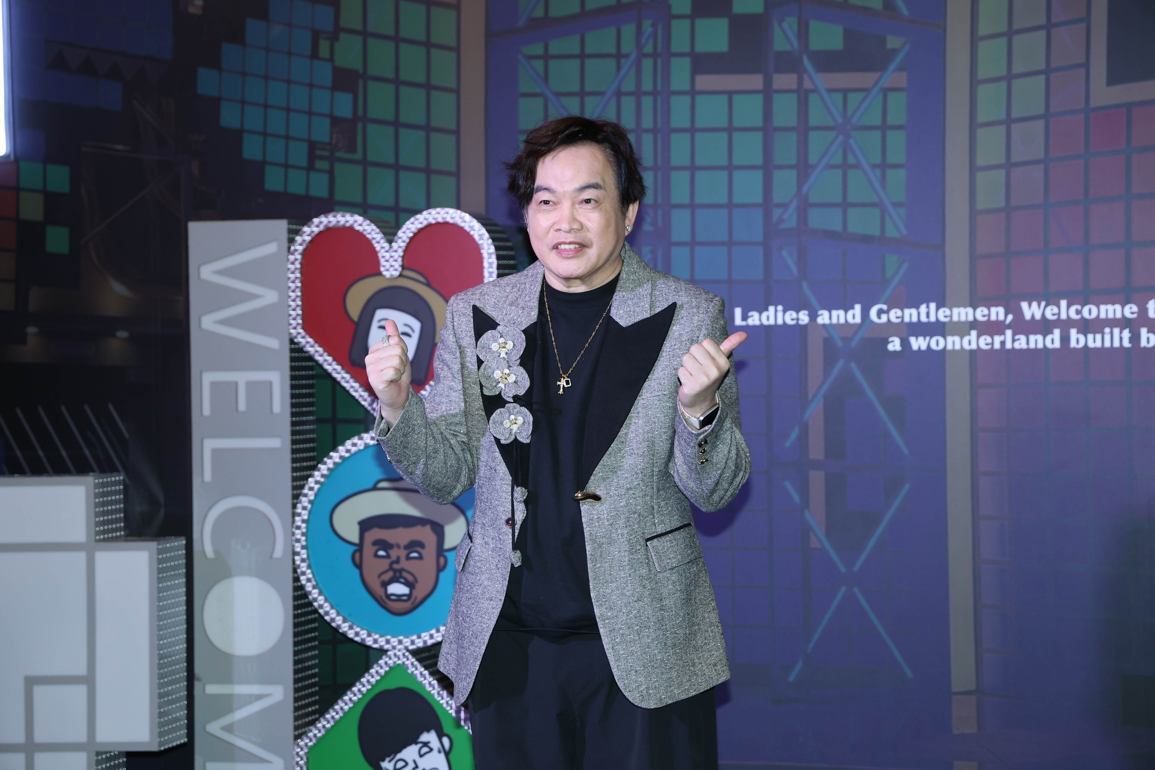 康康現身Lulu、陳漢典婚禮。（圖／東森娛樂）