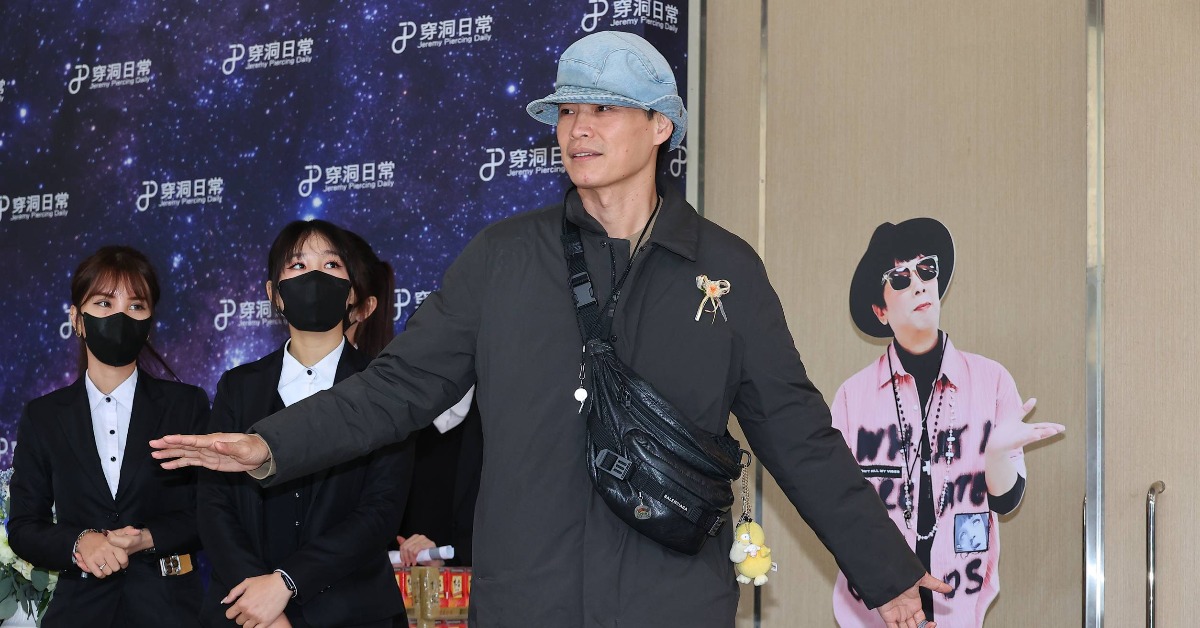 黃鐙輝現身弔唁曹西平。（圖／東森娛樂）