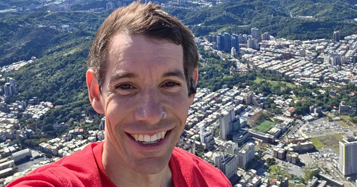 霍諾德以91分鐘成功攀上台北101頂峰。（圖／翻攝自霍諾德臉書）