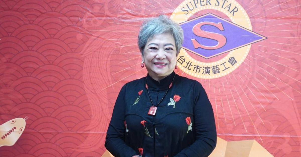 77歲「鳥來嬤」吳敏今（28）日出席演藝工會歲末尾牙活動。（圖／讀者提供）