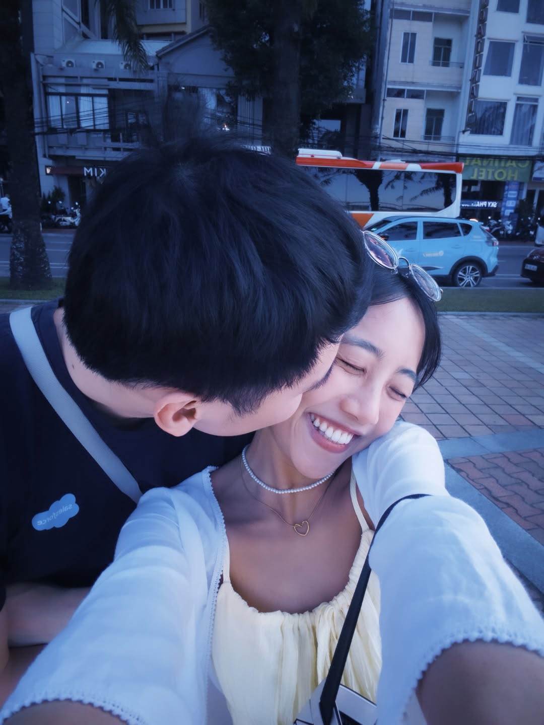 蔡佩軒與老公甜放閃。（圖／翻攝自蔡佩軒Instagram）