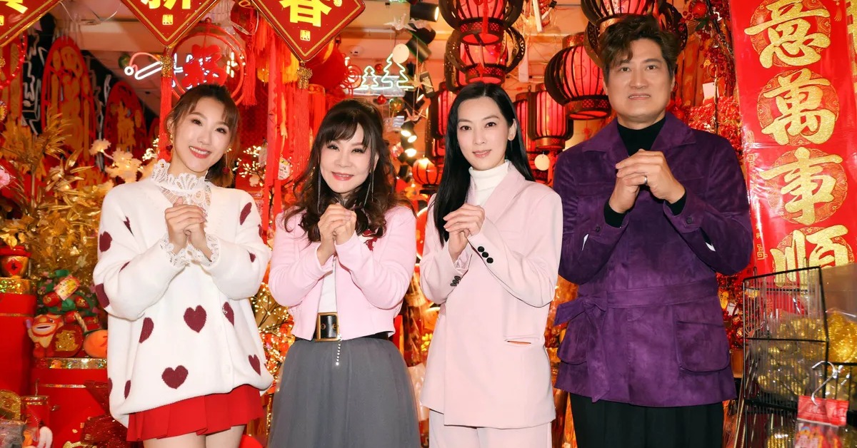 謝金晶（左一）公佈檢查結果為良性腫瘤。（圖／豪記唱片）