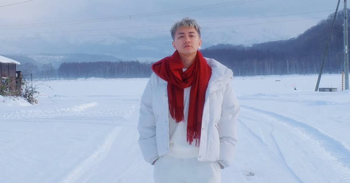 泰辣近日搭乘高鐵時與隔壁乘客因桌板問題到爆發衝突。（圖／翻攝自泰辣IG）