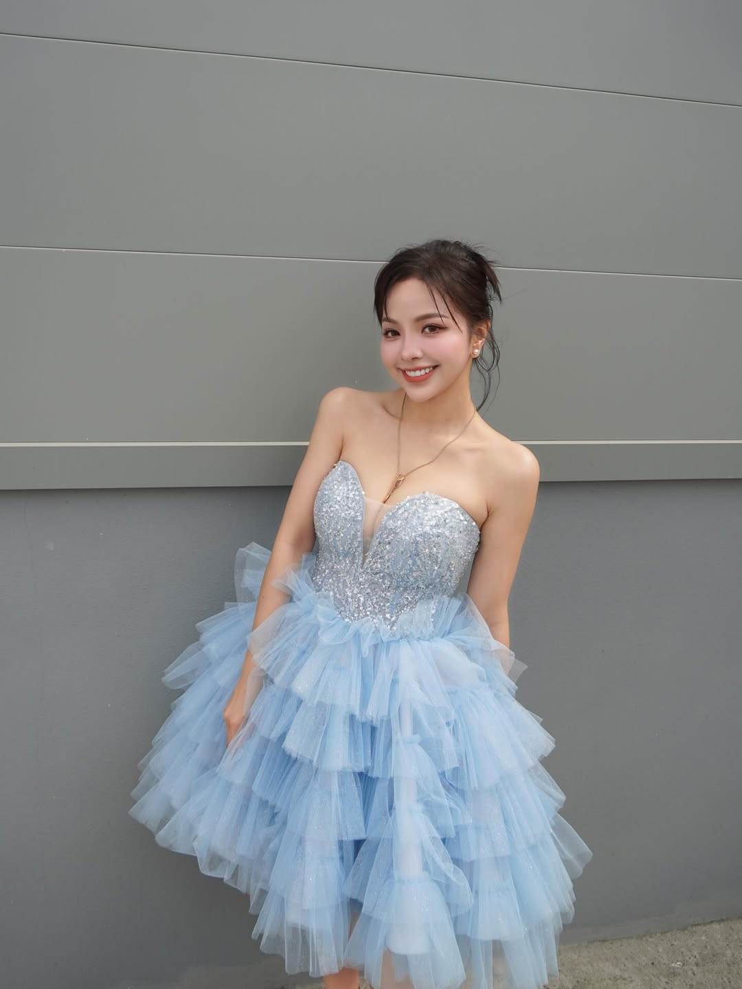 徐凱希胸前透紗禮服造型亮眼。（圖／翻攝自徐凱希IG）