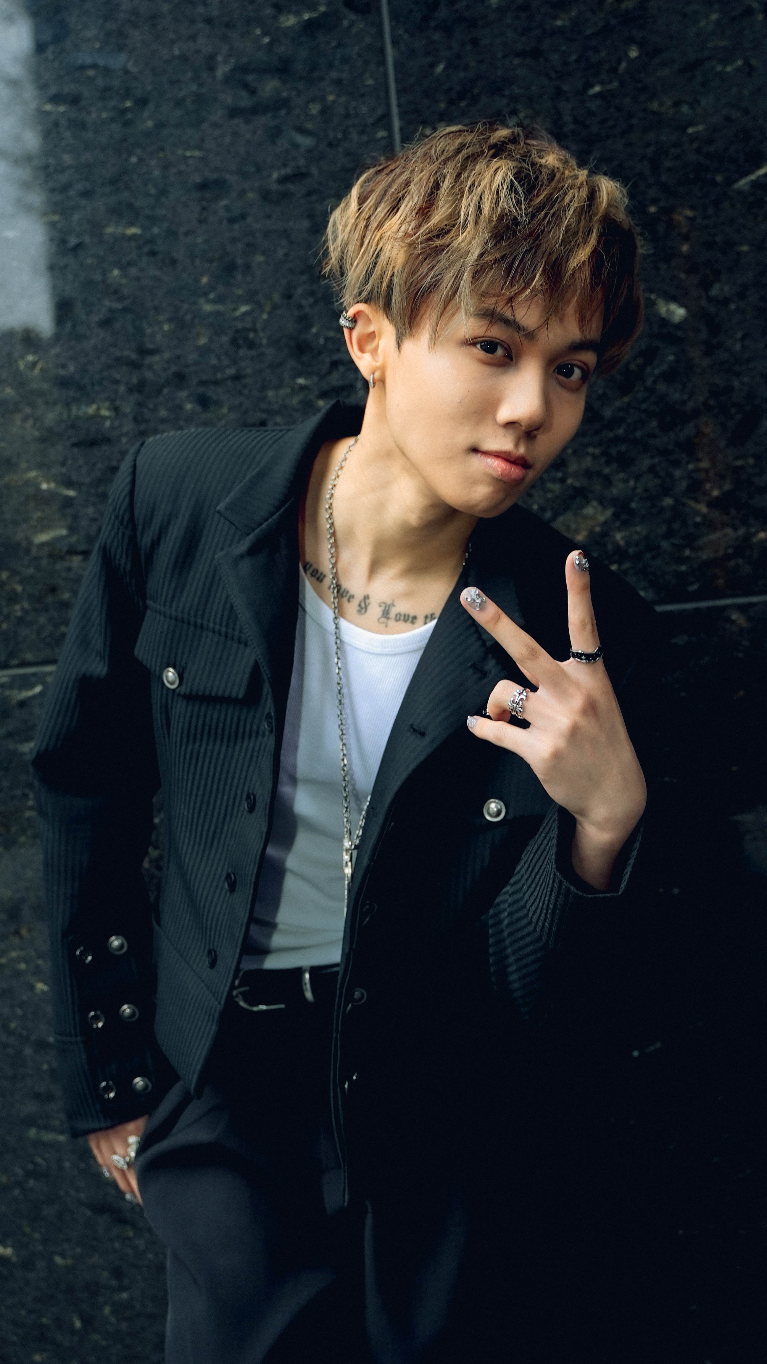 新生代嘻哈歌手8lak張鈞為了音樂夢曾離家出走3次。(圖/益極娛樂提供)