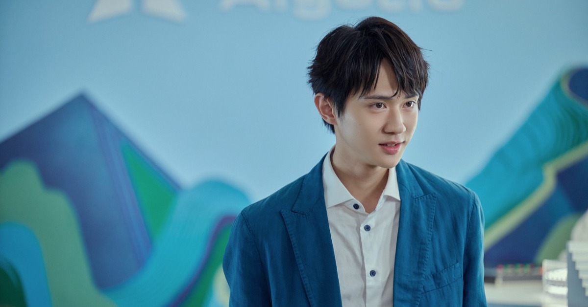 姜典分飾兩角，痞子男帥氣十足。（圖／樂波時代提供）