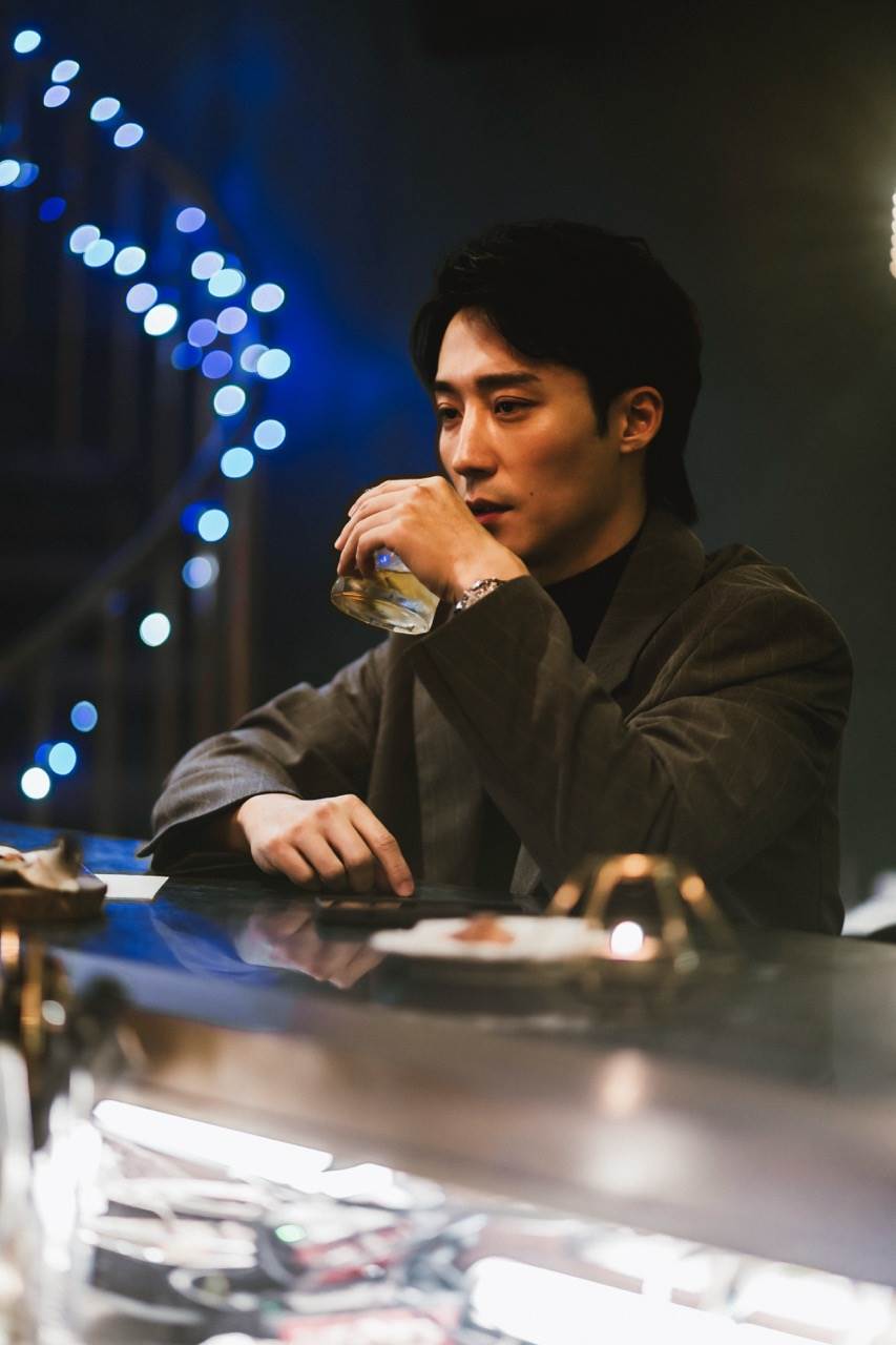 卞慶華在豎屏劇《前任，請就位》中飾演濫好人。（圖／原來娛樂提供）