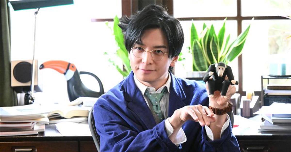 日劇《比熊貓更不擅長戀愛的我們》生田斗真飾演大學副教授椎堂司。（圖／friDay影音提供）