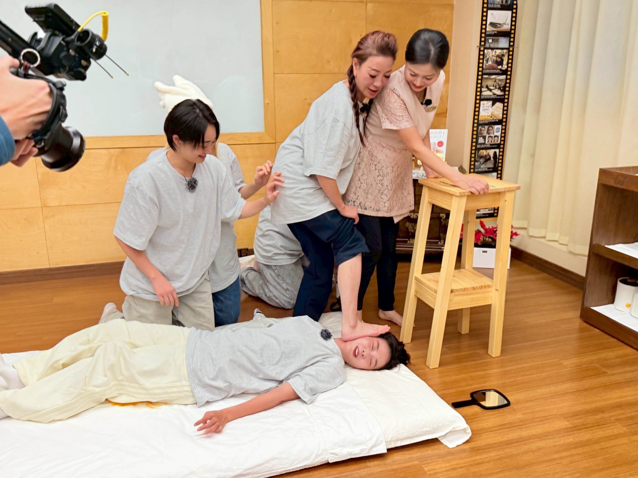 楊繡惠忍不住搶著上場。（圖/民視提供）