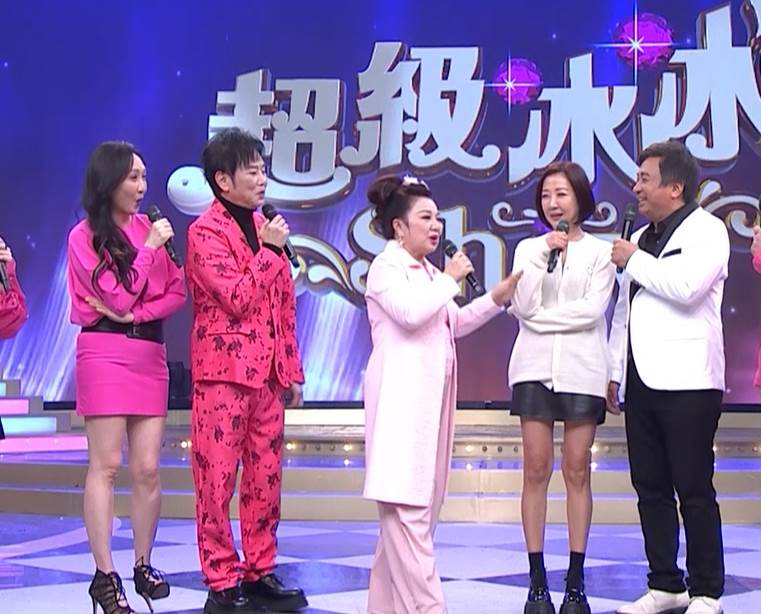Julie（左起）、陽帆、白冰冰、余皓然、王中平探討婚姻相處之道。（圖／民視提供）