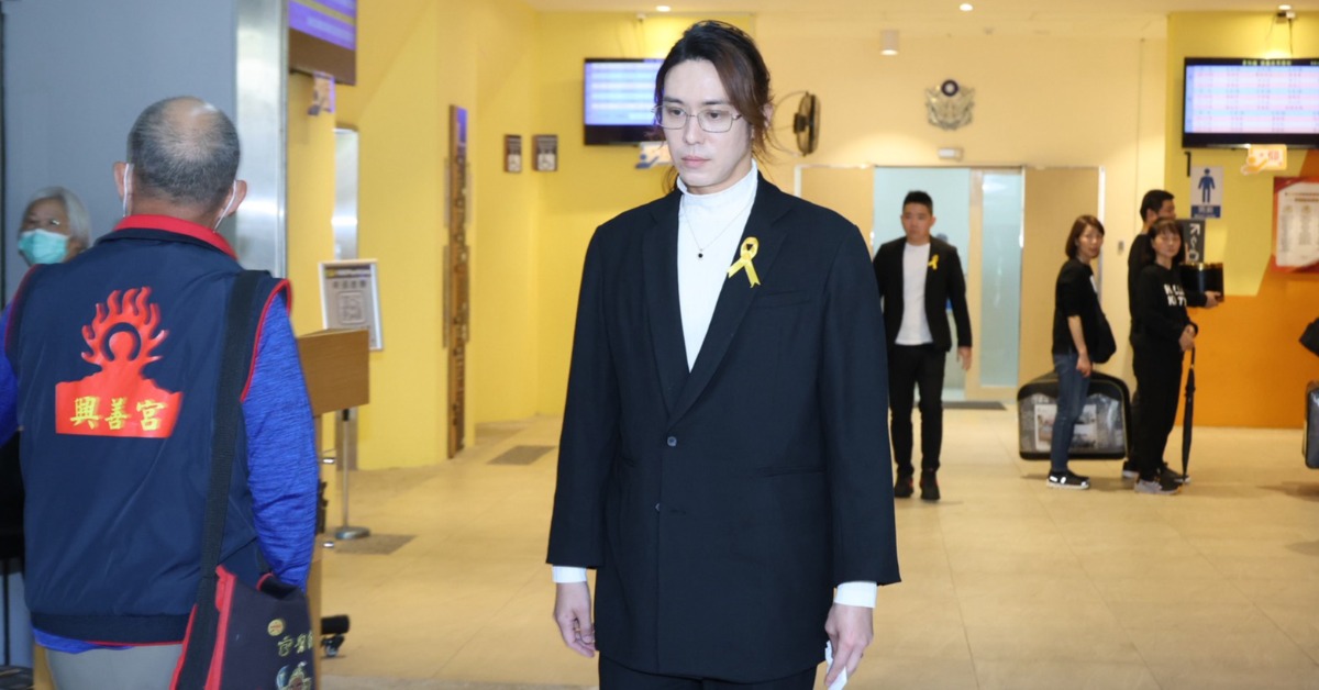 陳楚河現身告別式。（圖／東森娛樂）