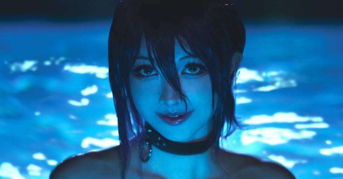 外國知名Coser「Zekia」還原了蕾潔在學校泳池的經典場景。（圖／翻攝自IG@aru.rinh）
