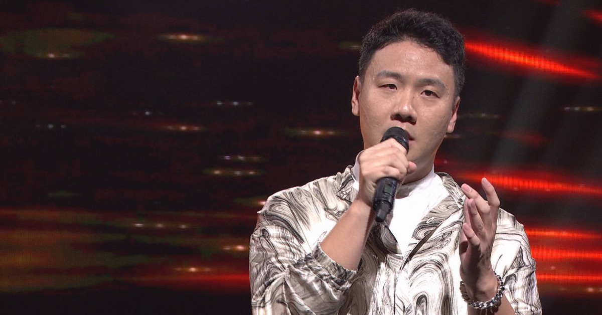 阿翰深情獻唱台語歌。（圖／三立提供）