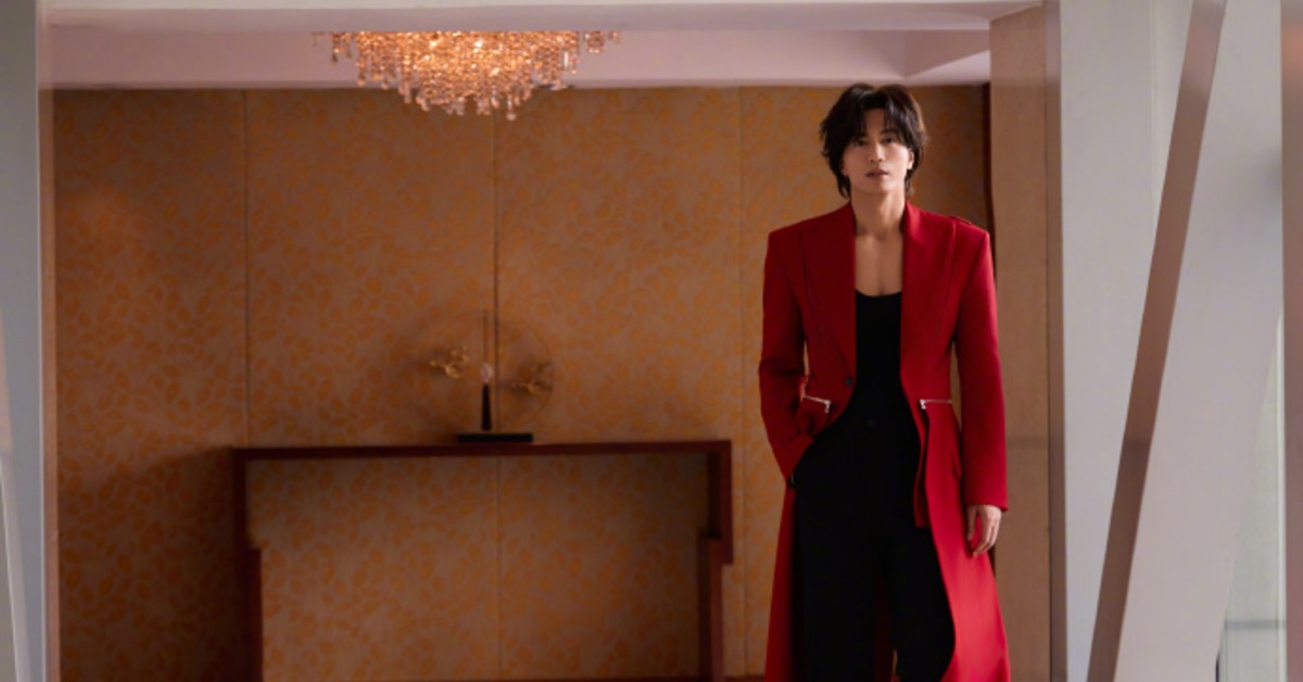 言承旭登上春晚表演。（圖／翻攝自言承旭微博）