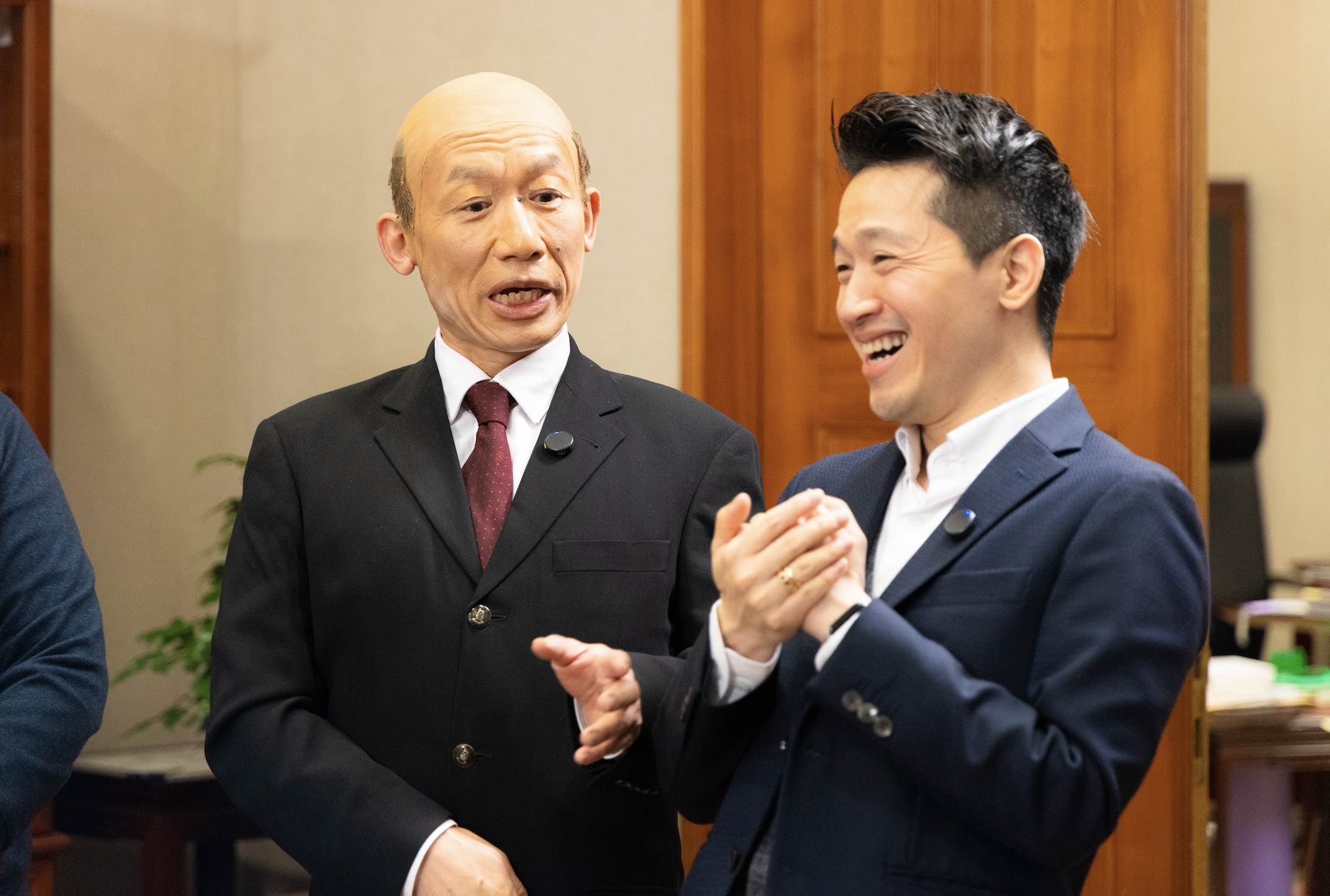 郭子乾驚呼何志偉娛樂潛力更勝王世堅。（圖／《鄉民大學問提供）