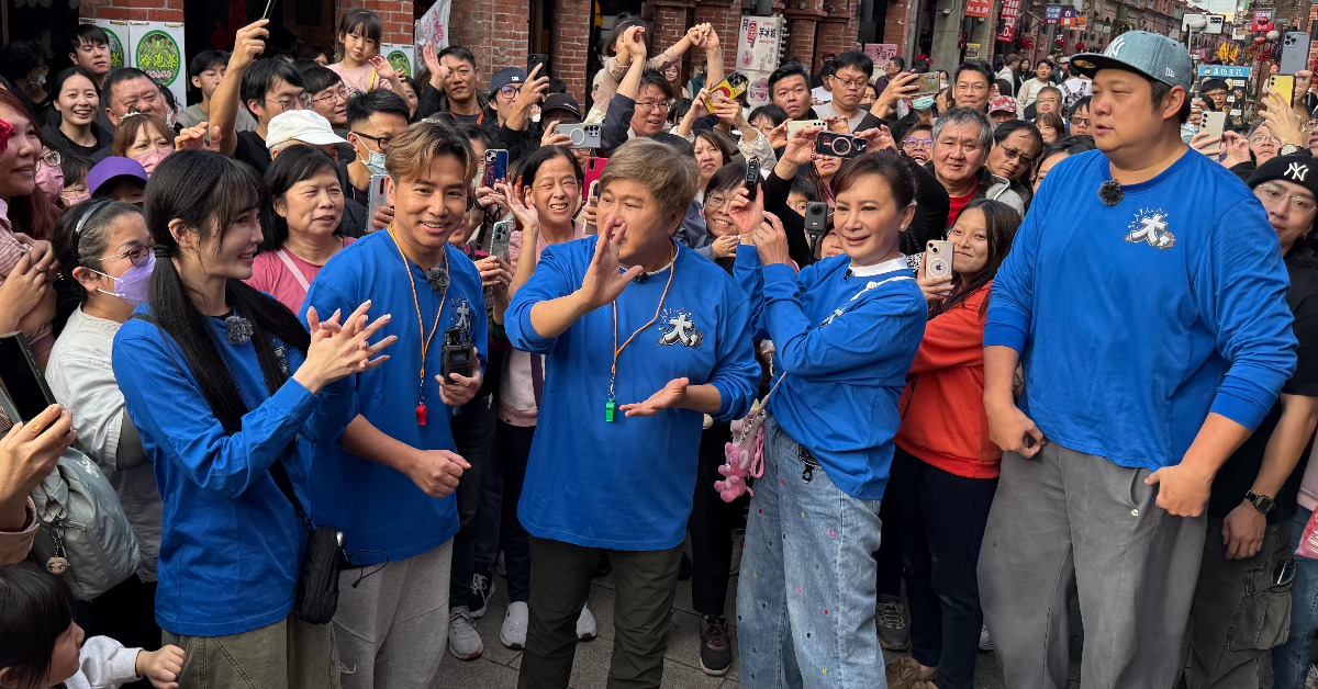 綜藝大哥胡瓜、金鐘視帝陳亞蘭與全方位藝人歐漢聲共同主持《週末最強大》。（圖／華視提供）