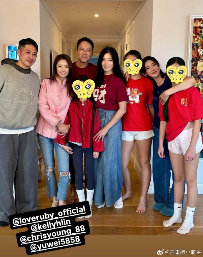 小海豚<a href='https://star.ebc.net.tw/search/tags/身高/' target='_blank'>身高</a>已經直逼林心如。（圖／翻攝自微博）