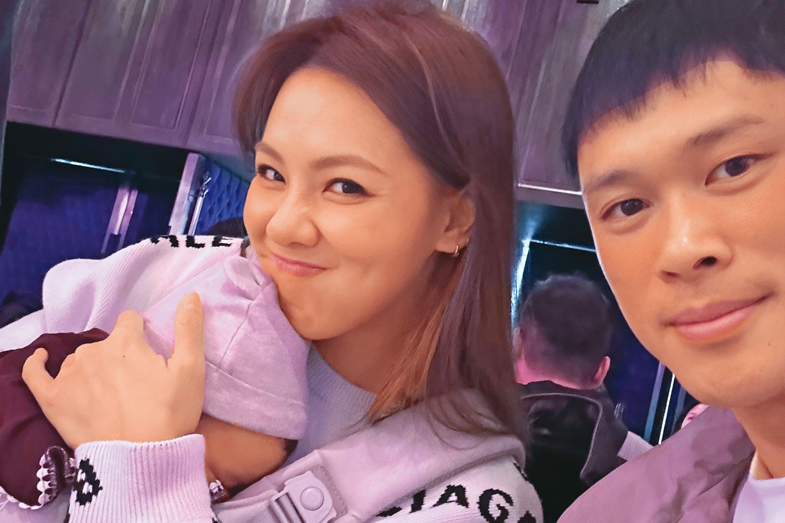 劉雨柔（左）結婚約8個月，傳出因育兒起爭執，球星老公胡凱翔（右）竟脫口「想離婚」。（翻攝自劉雨柔臉書）
