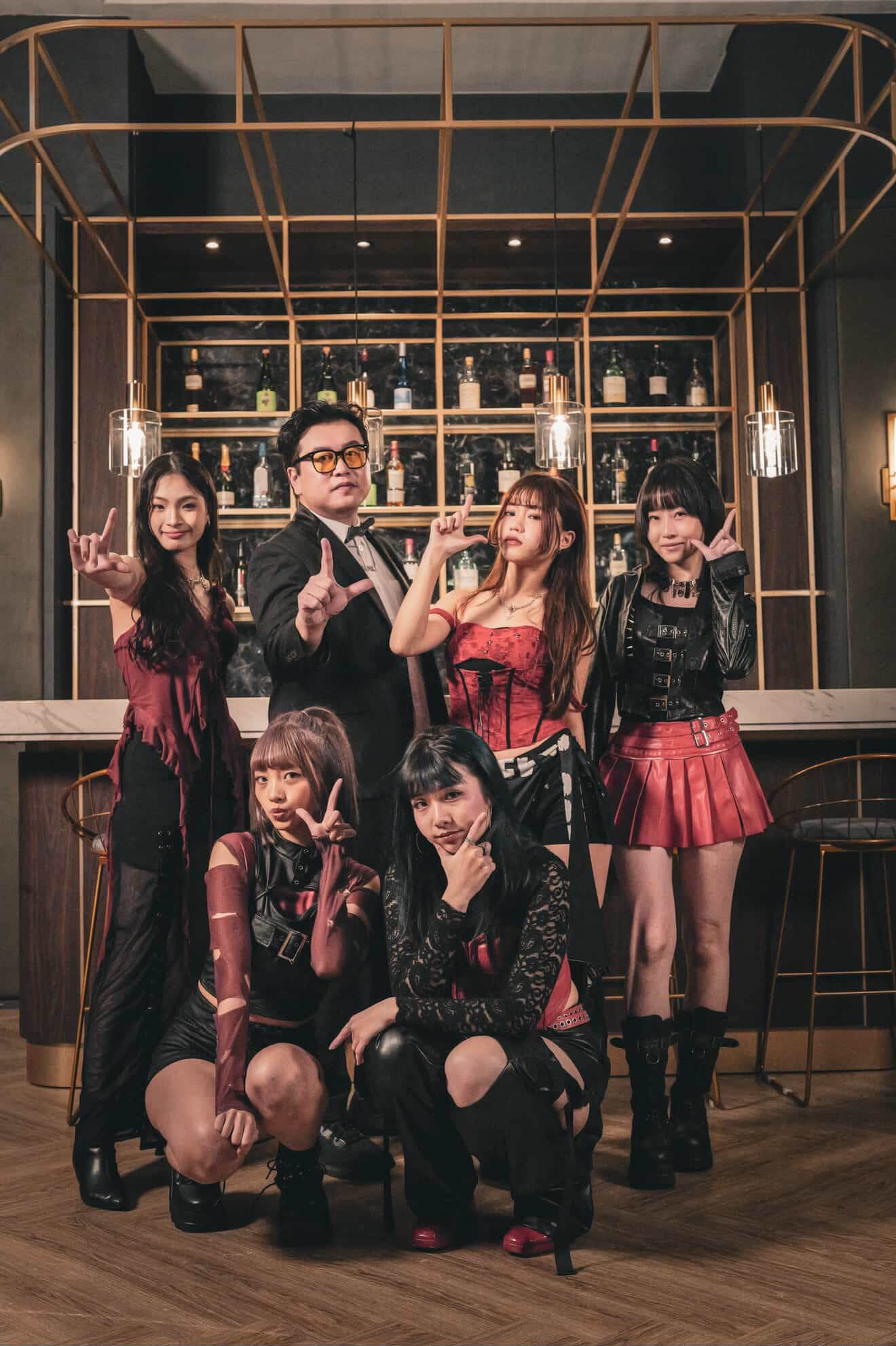 DAPUN大胖暫別歌壇最後單曲 MV〈Wait On 綠茶〉，把過往被心機女玩弄悲慘遭遇演出來。（圖／胖曲製作工作室提供）