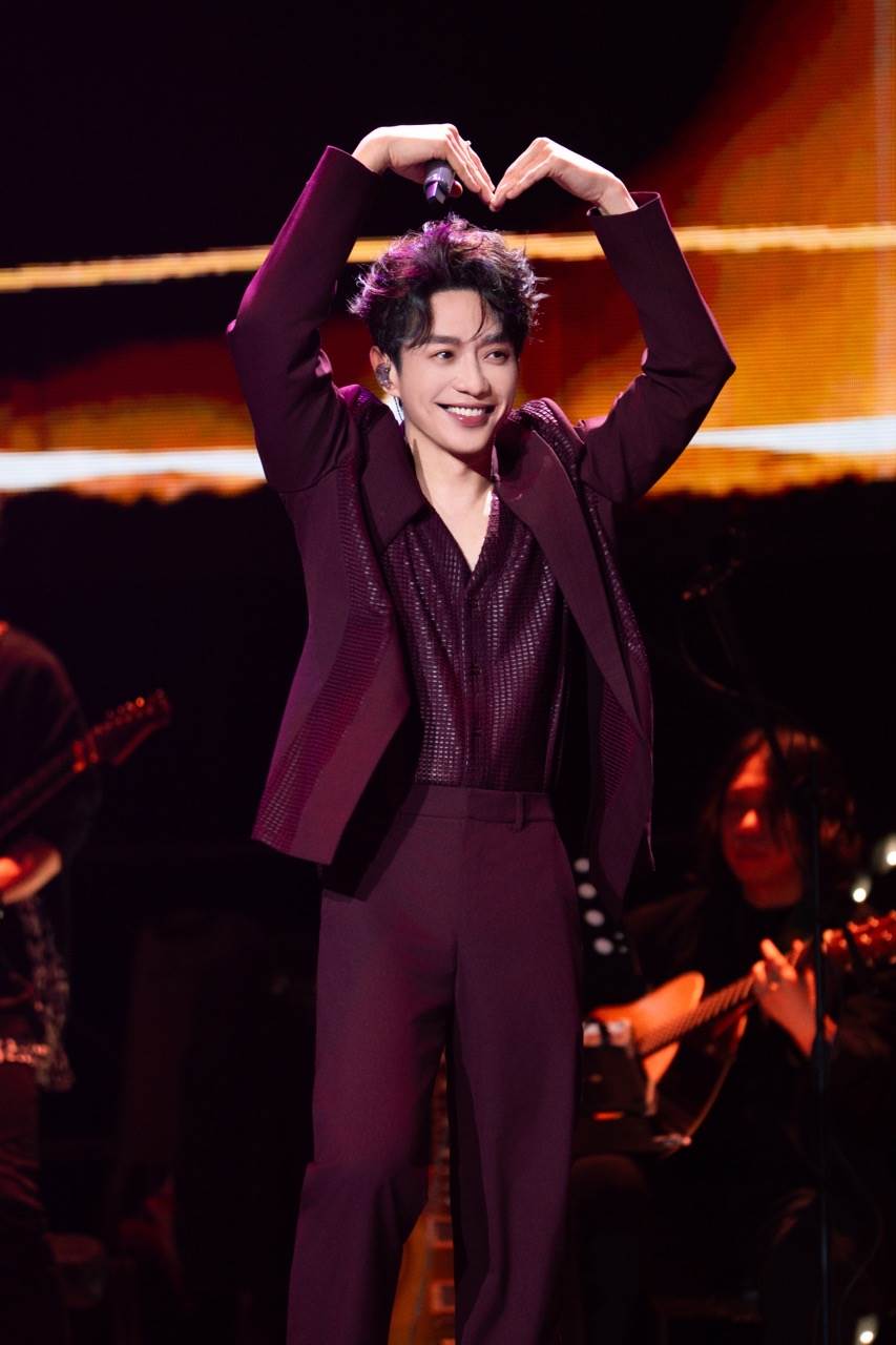 張棟樑澳門場「有求必應」連飆4首粵語金曲。（圖／張棟樑「第二十一個故事巡演官方提供 ）