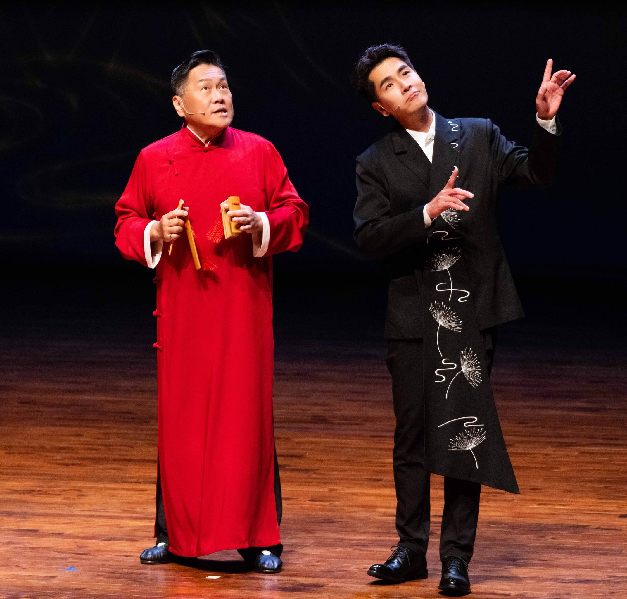 王傳一、朱德剛謝幕不散場辦簽名會人氣爆棚。（圖／嚞娛樂提供）