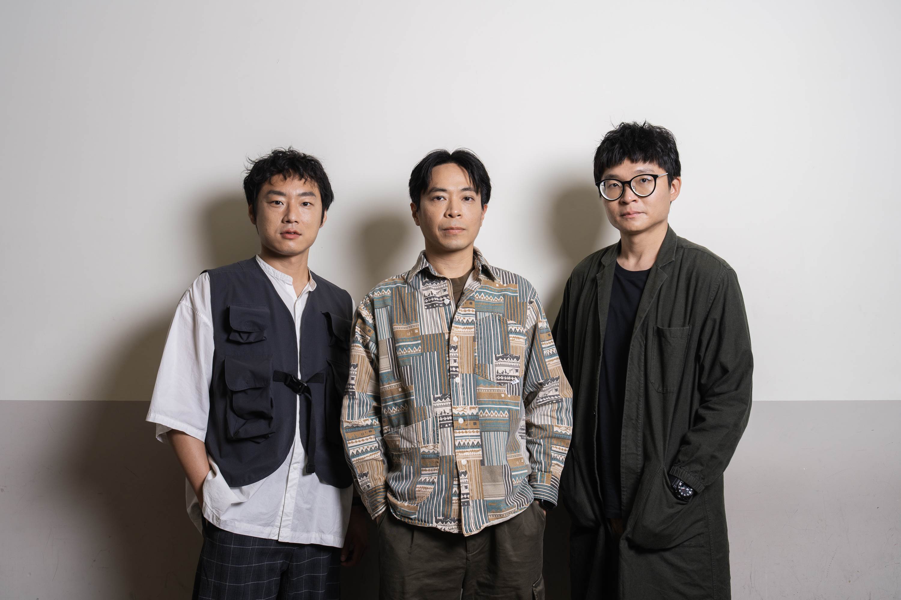 台語搖滾樂團拍謝少年（Sorry Youth）左至右：貝斯手薑薑、吉他手維尼、鼓手宗翰。（圖／海口味有限公司提供）