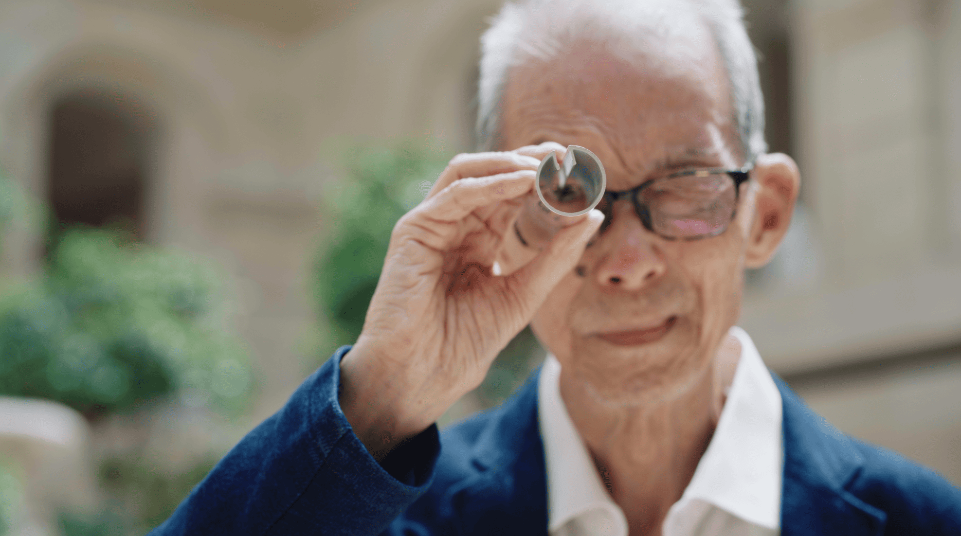 徐亞英1934年生於天津，畢業於清華大學建築系，早年師承梁思成，1957年赴法國深造，自此展開他與世界頂尖建築團隊合作的國際人生。（圖／牽猴子）