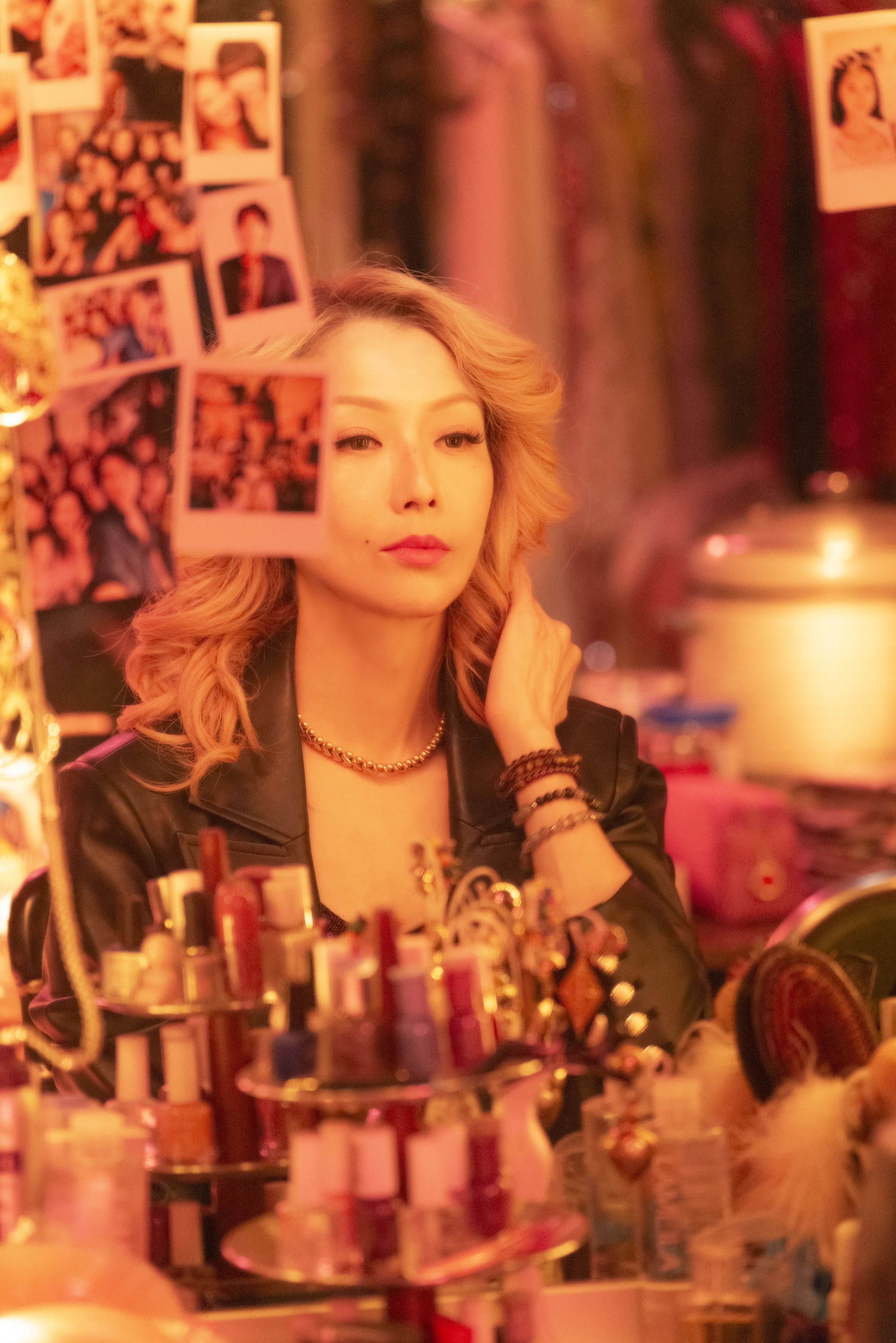 鄭秀文對角色從外表到內心要求一絲不苟。（圖／車庫娛樂）