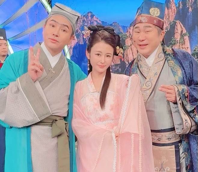 日籍女星麻衣（佐藤麻衣）主要因為在<a href='https://star.ebc.net.tw/search/tags/綜藝/' target='_blank'>綜藝</a>穿上古裝，因此回憶起國王。（圖／翻攝自麻衣IG）