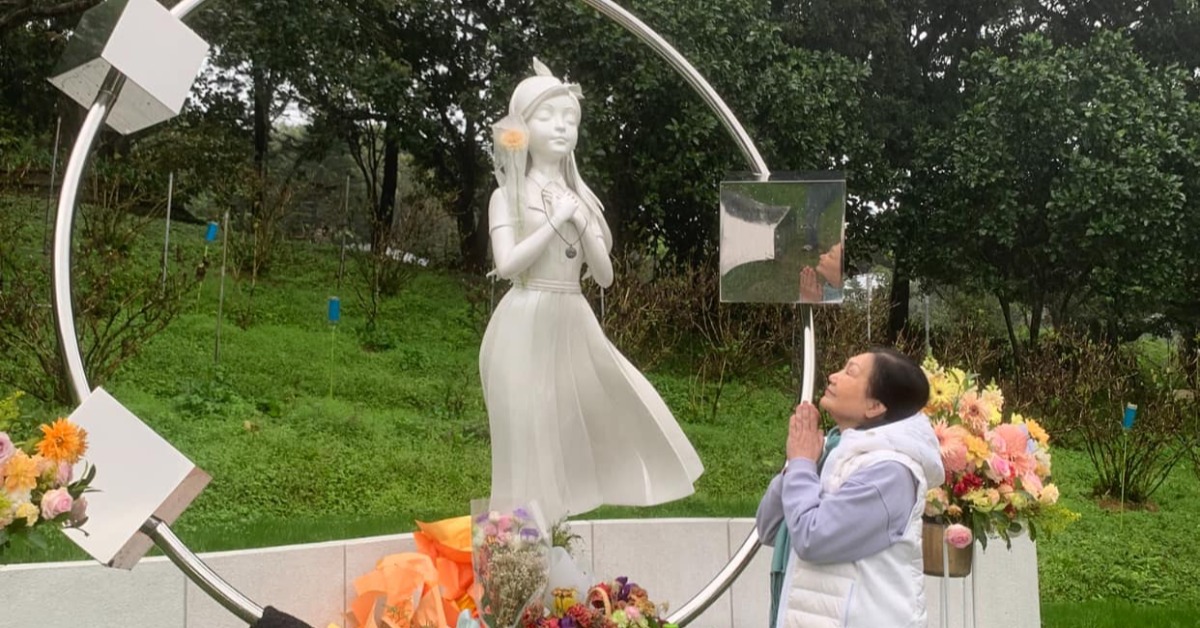 S媽昨（9）日上山探望大S。（圖／翻攝自S媽臉書）