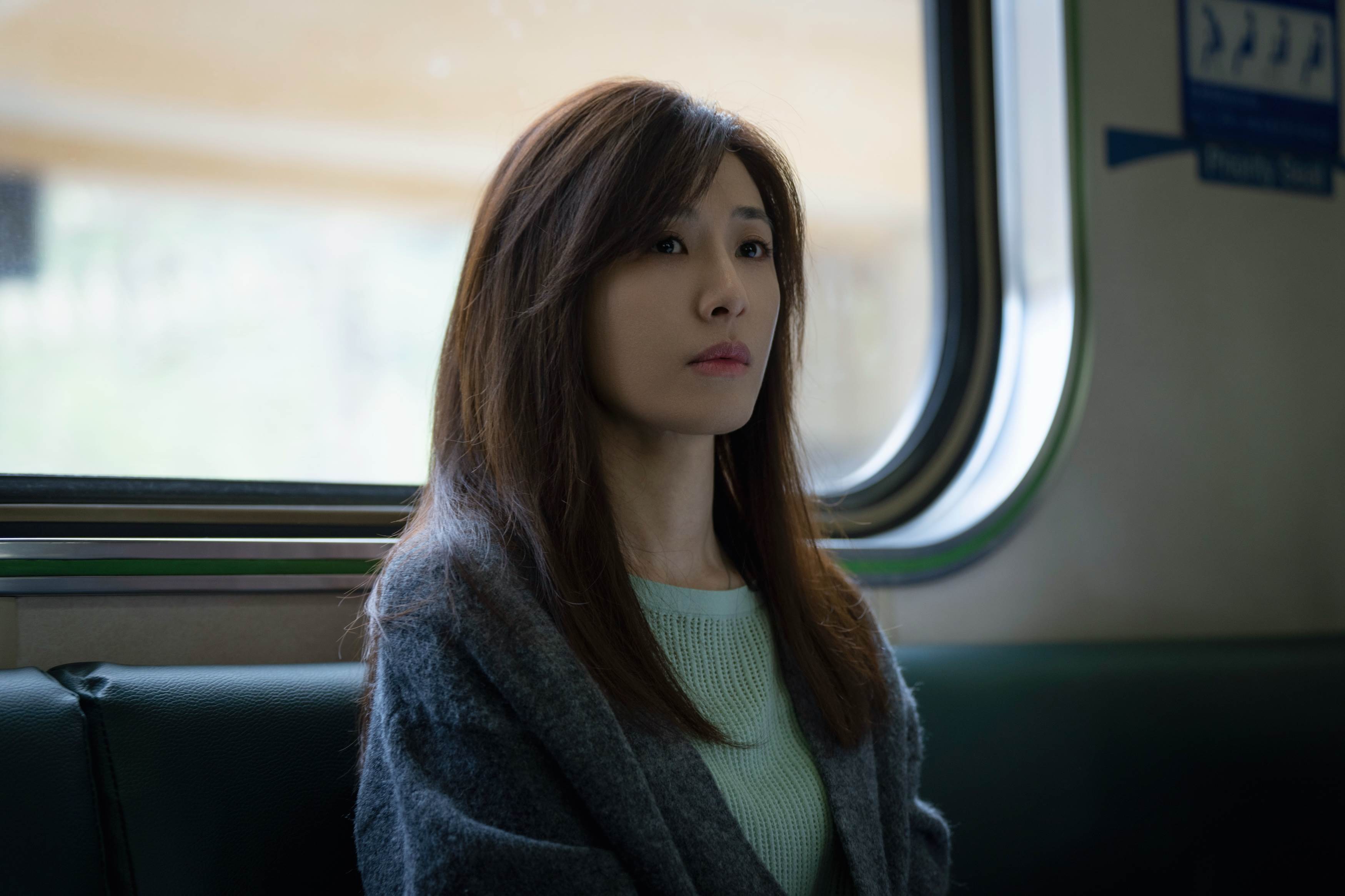 蘇慧倫飾演編劇角色與中年歌手談婚姻生活。（圖／公視提供）