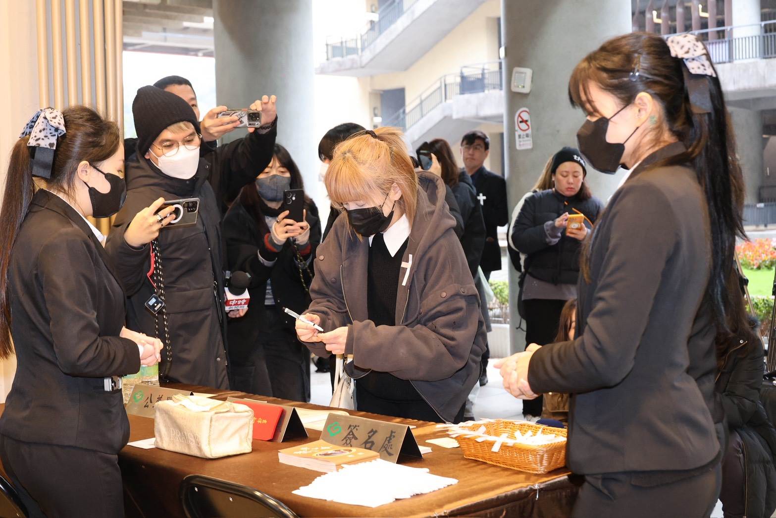 陸元琪曾爆料被對方家人要求不參加袁惟仁告別式。（圖／東森娛樂）
