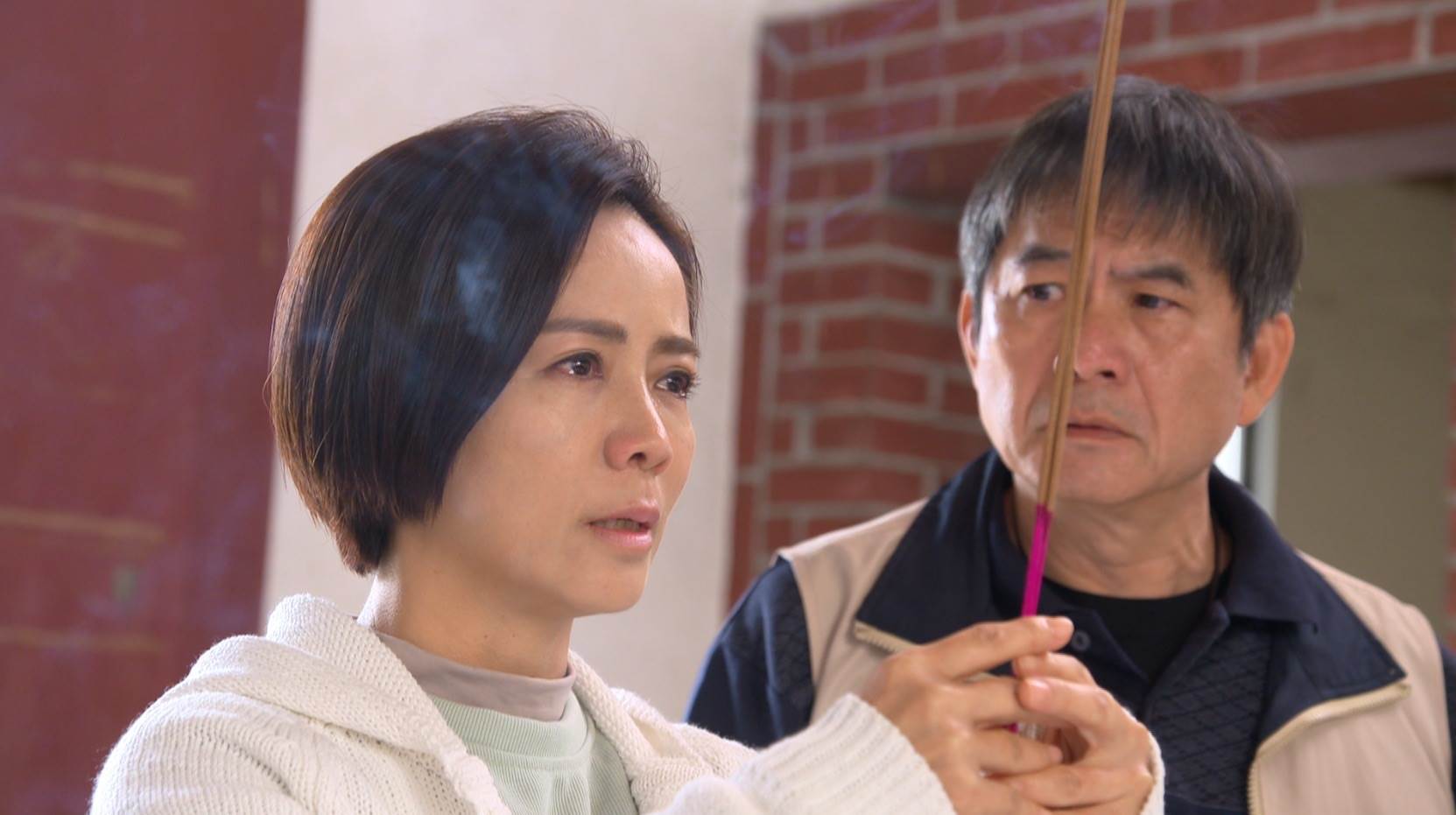 陳仙梅劇中對洪都拉斯飾演的萬德福說出狠毒詛咒，戲劇張力十足，讓觀眾看得氣憤又心疼。（圖／民視）