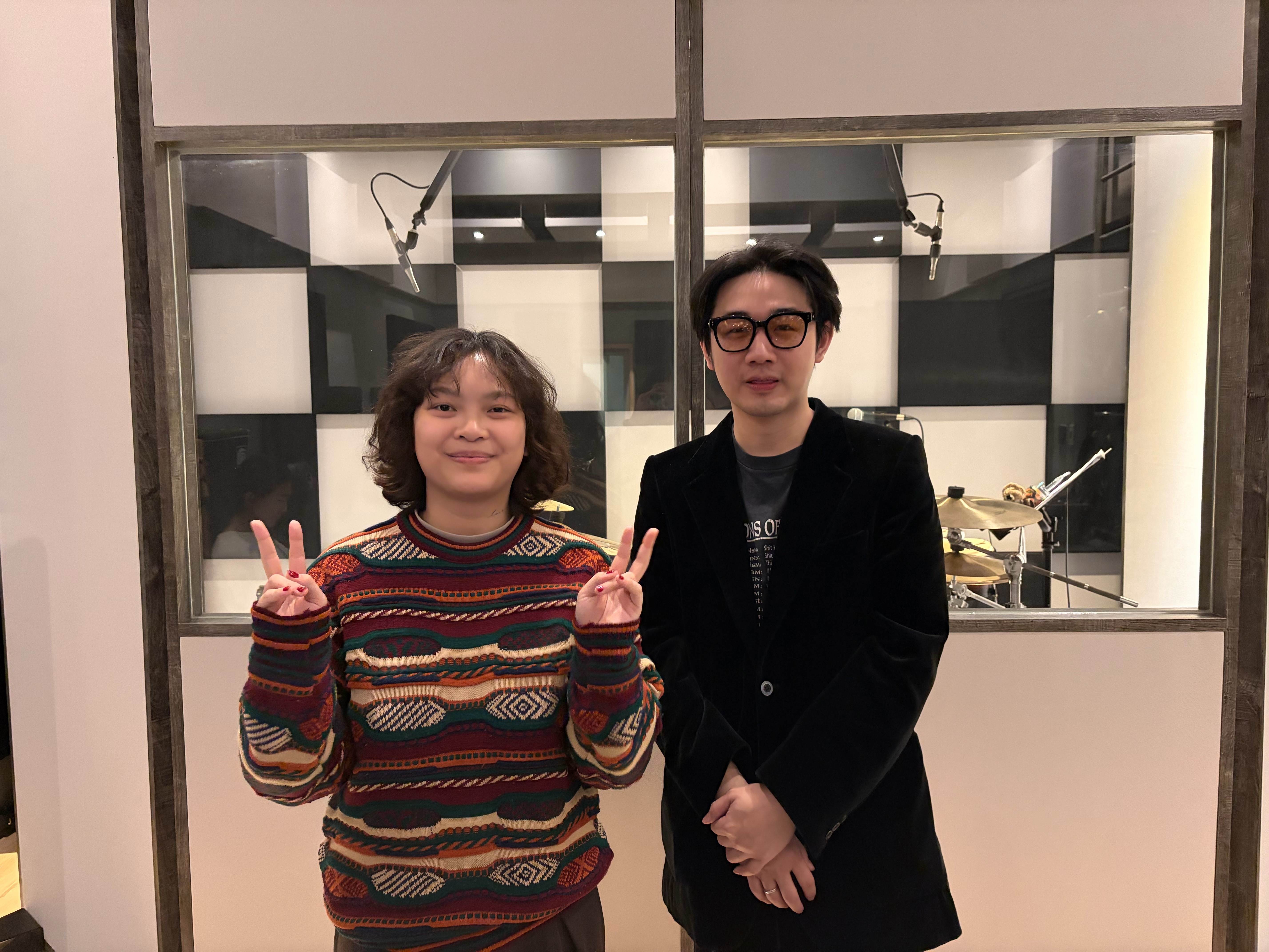 純愛天然系唱作歌手JOYCE（就以斯）與專場嘉賓雲端司機CLOUDRIVER（<a href='https://star.ebc.net.tw/search/tags/李權哲/' target='_blank'>李權哲</a>）。（圖／瓢蟲音樂提供）