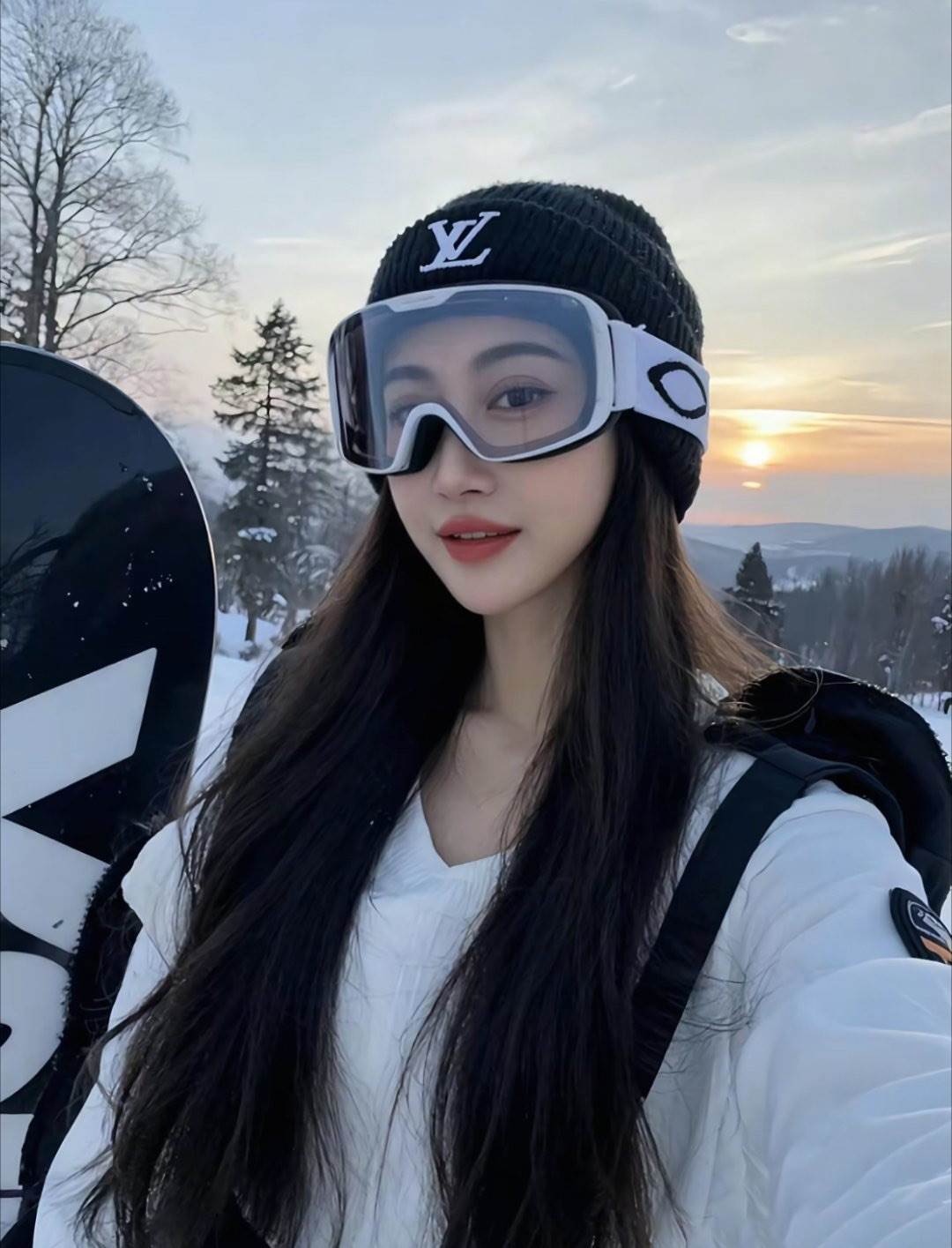 今年39歲的王炸姐獨自扶養5歲女兒。（圖／翻攝自微博）