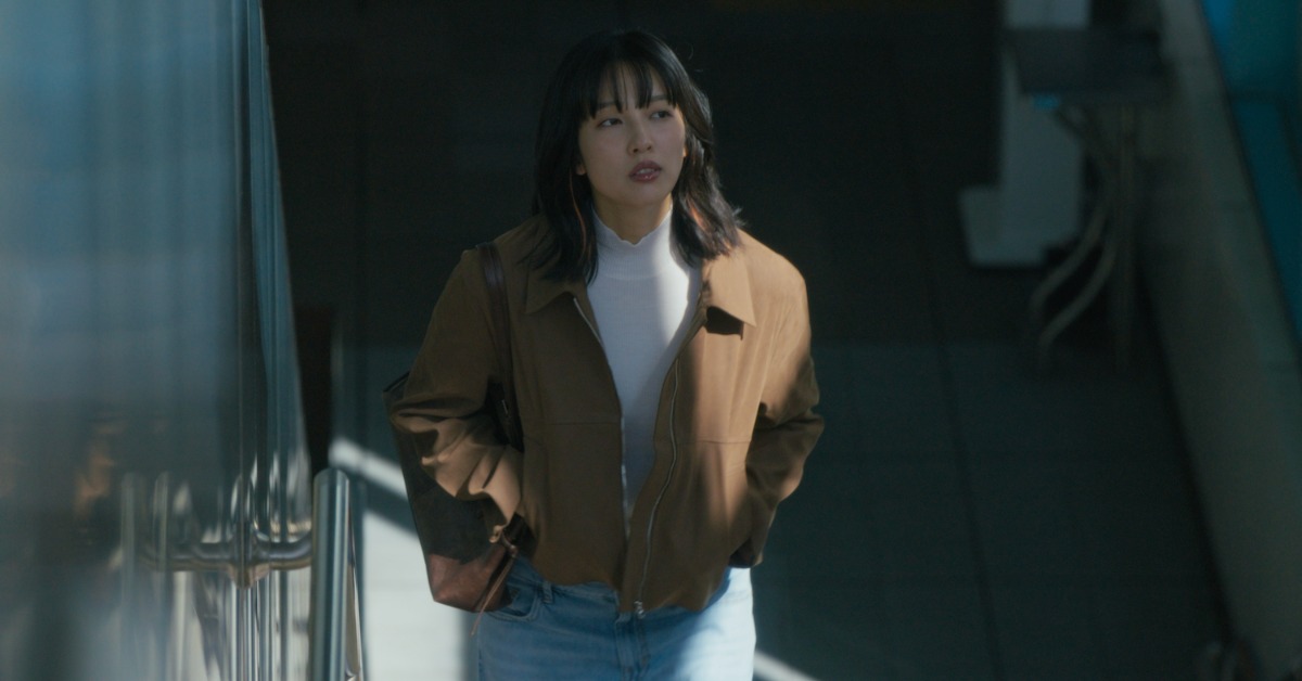 曾拿下金馬獎「最佳女配角」的王渝萱出演〈人去樓空〉、〈生份的你〉兩支MV。（圖／明天的歌有限公司提供）