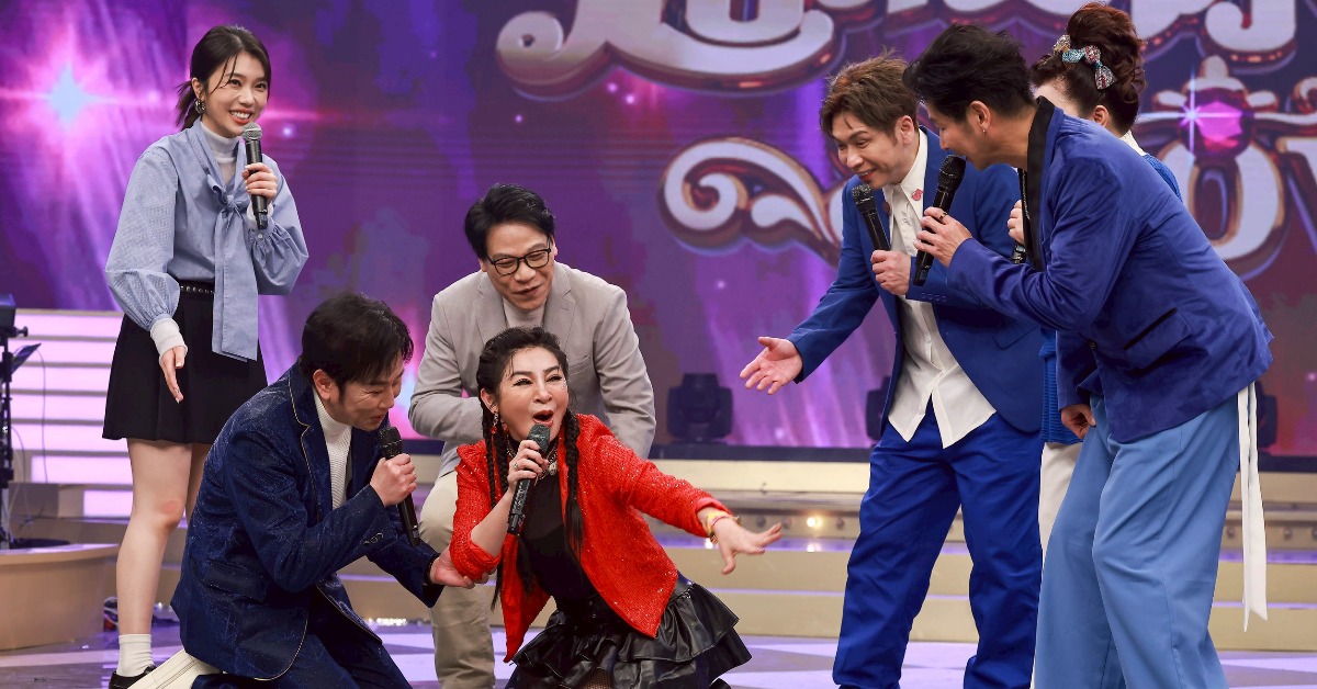 王彩樺綜藝效果十足，錄影現場突當眾下跪。（圖／民視提供）