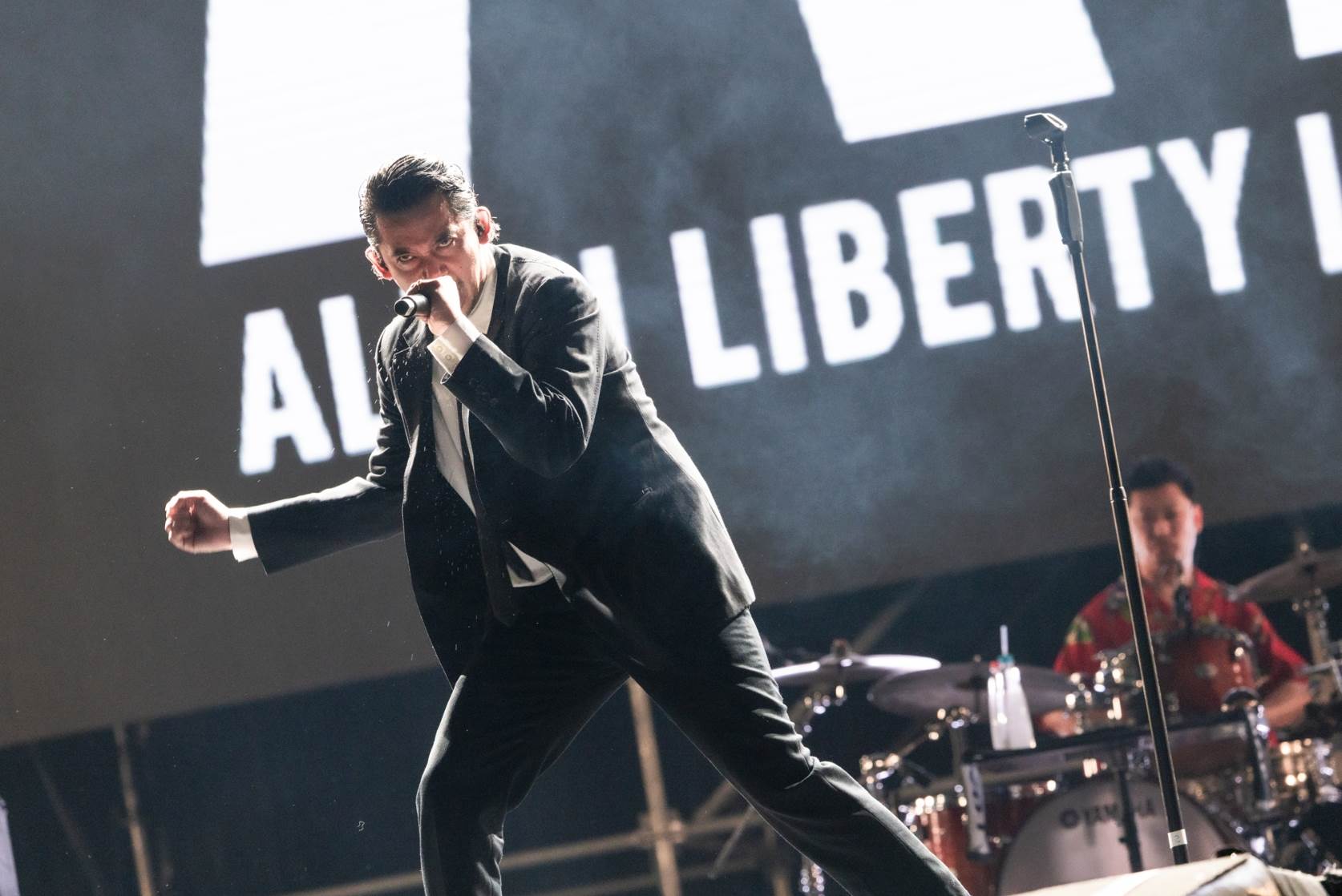 日本樂團ALI主唱LEO還特別準備了中文感言。（圖／讀者提供）