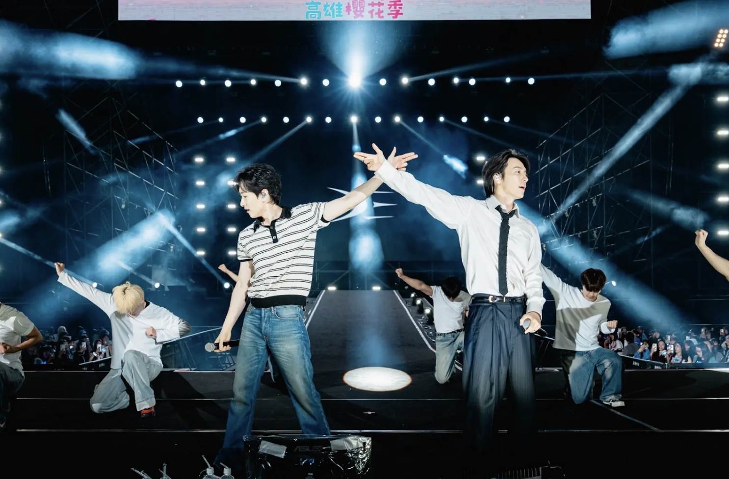 韓國男團Super Junior- D&E東海和銀赫擔任壓軸，直呼：「要唱到半夜。」（圖／讀者提供）