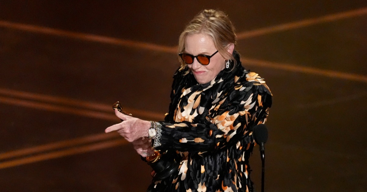 埃米馬迪根（Amy Madigan）以《凶器》奪得最佳女配角獎。（圖／美聯社）