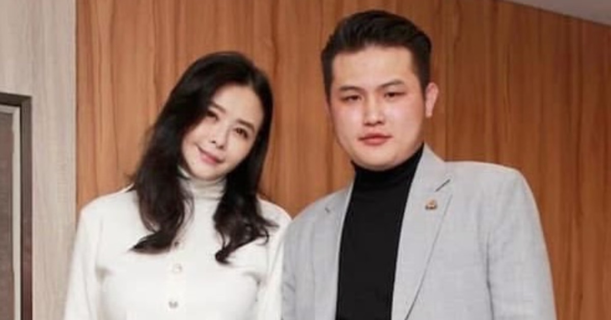 蕭淑慎與小15歲梁軒安結婚8年。（圖／翻攝自蕭淑慎IG）