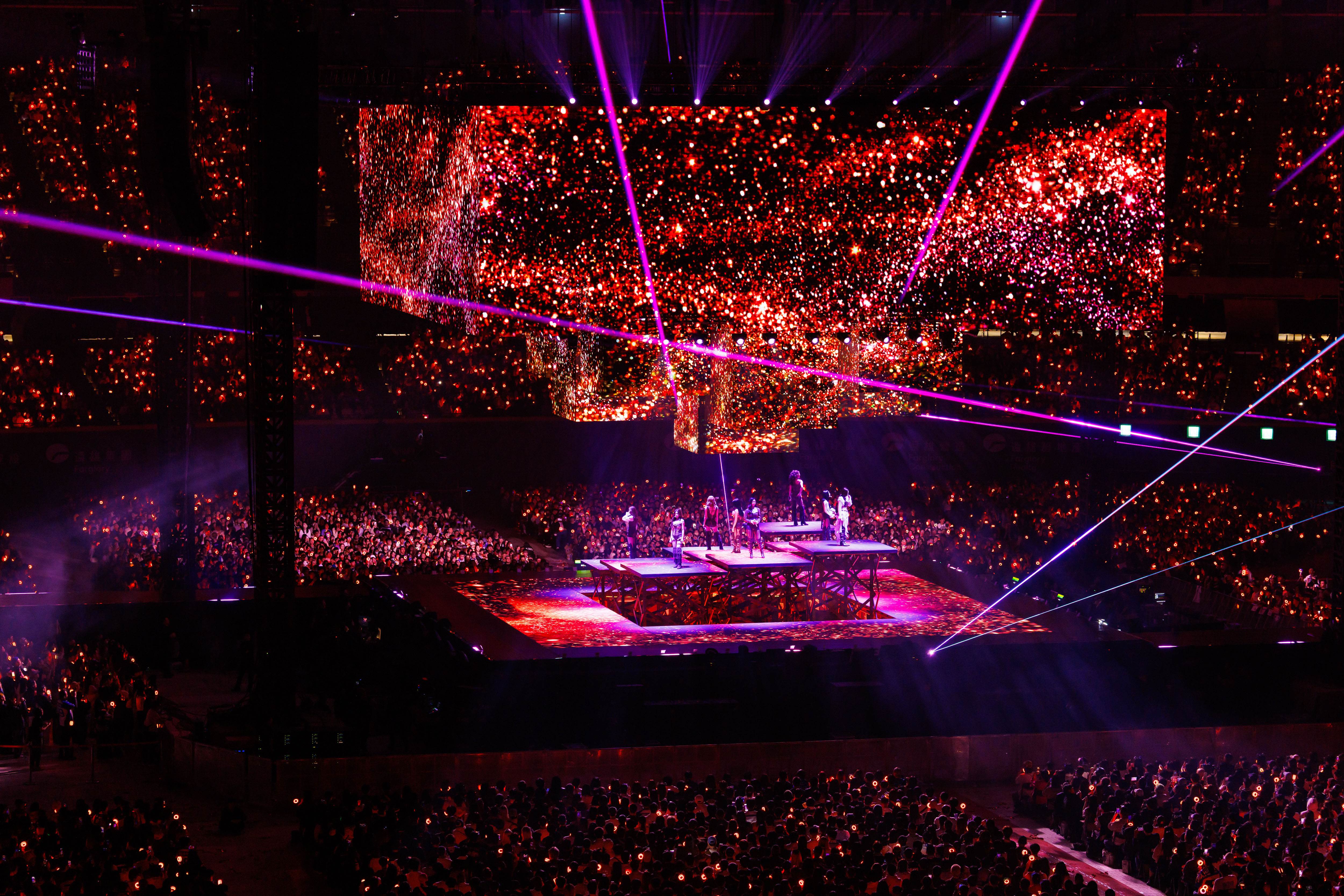 TWICE向粉絲約定下次會全員合體來台開唱。（圖／ Live Nation Taiwan 提供）