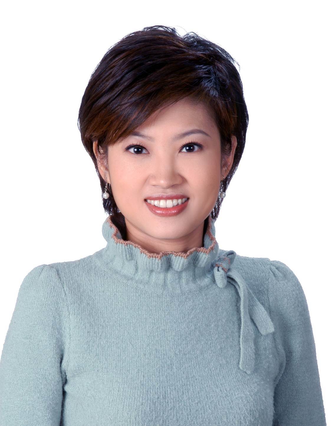 梅聖旻與岳母及女兒為吳中純選了一張露齒笑的<a href='https://star.ebc.net.tw/search/tags/遺照/' target='_blank'>遺照</a>。（圖／梅聖旻提供）
