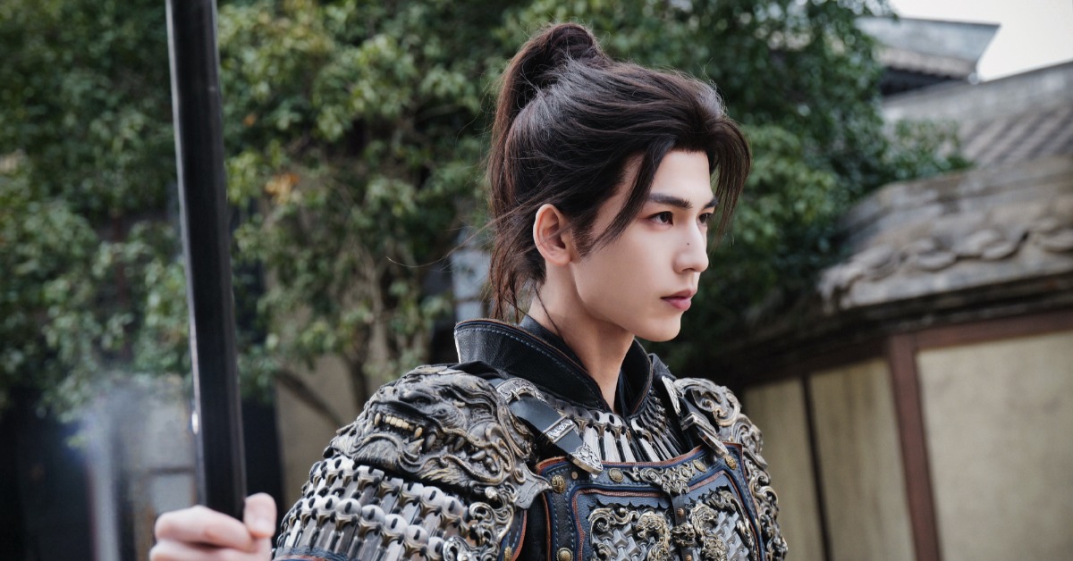 中國男星張凌赫在陸劇《逐玉》飾演武安侯「謝征」。（圖／翻攝自張凌赫微博）