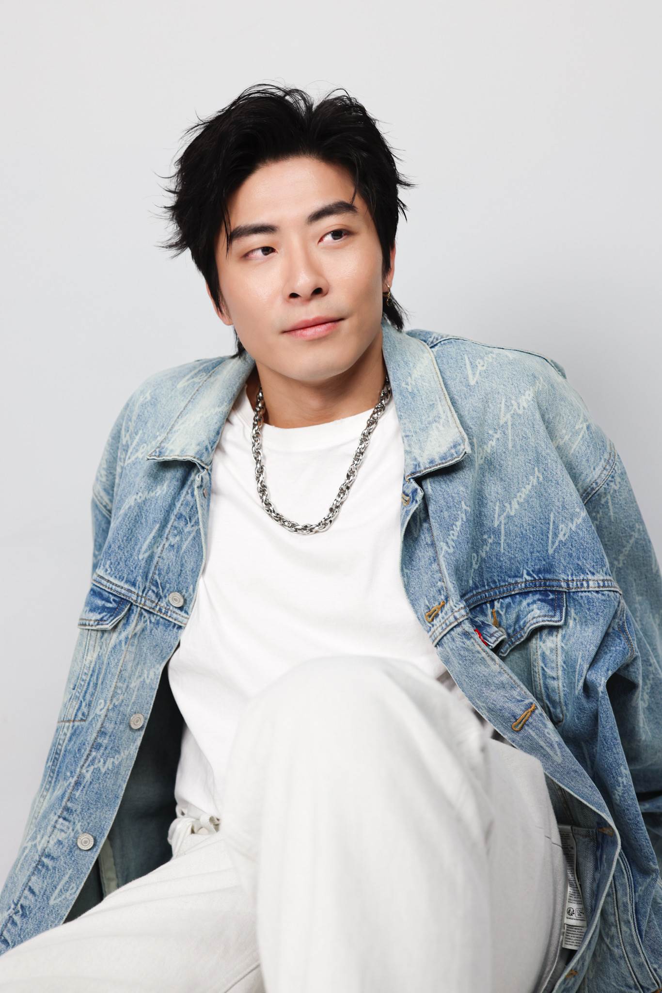 創作才子吳是閎出道13年、曾發行過3張專輯。（圖／走音佬音樂工作室提供）