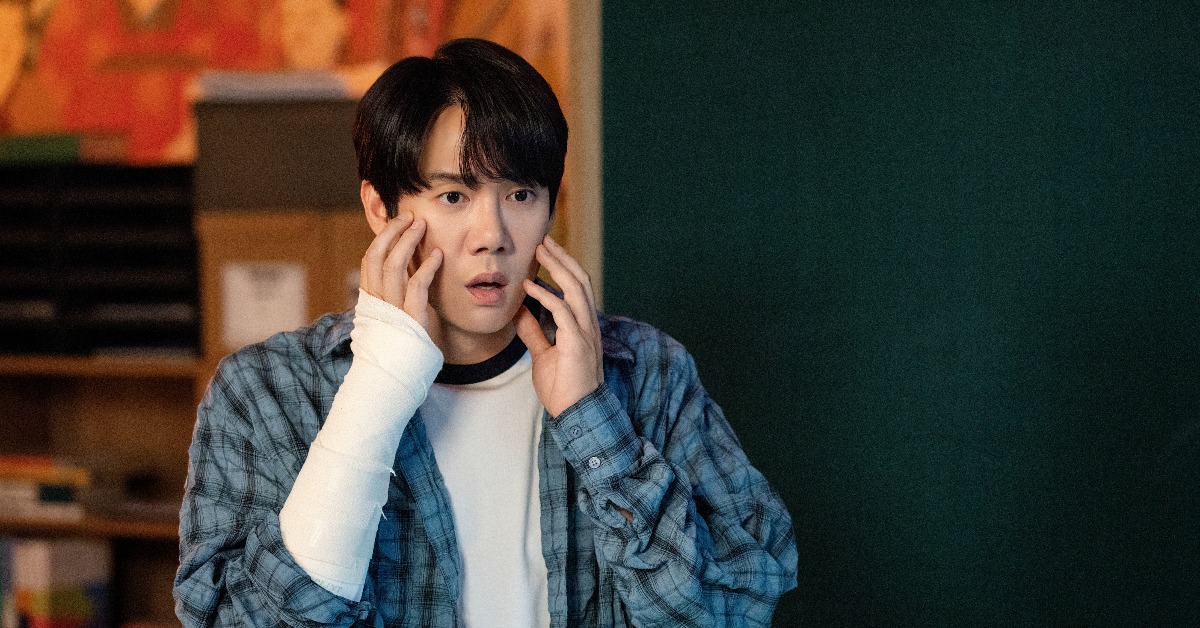 《神與律師事務所》柳演錫被李絮的亡姊附身。（圖／Hami Video）